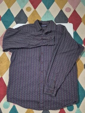 Vintage Patagonia Men's Long-Sleeve Button-Down Shirt